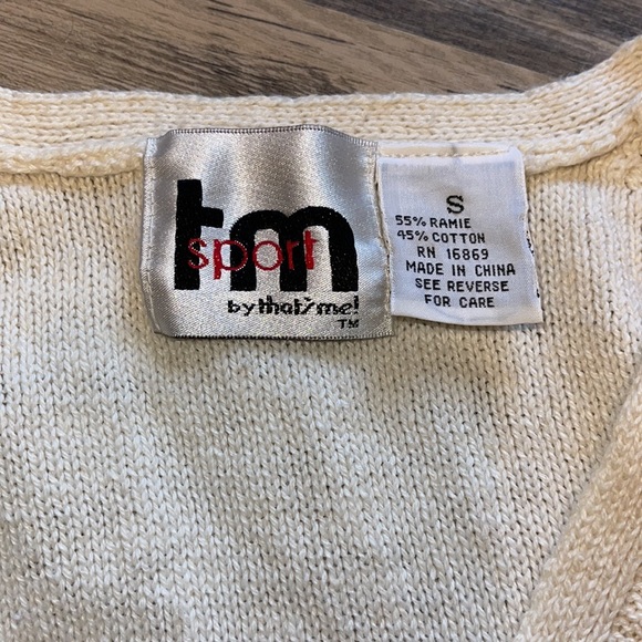 VINTAGE WOMEN’S BUTTON UP CARDIGAN SWEATER SIZE SMALL - Picture 2 of 3